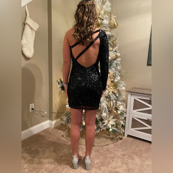 Christmas Dance or Prom dress - Picture 11 of 11